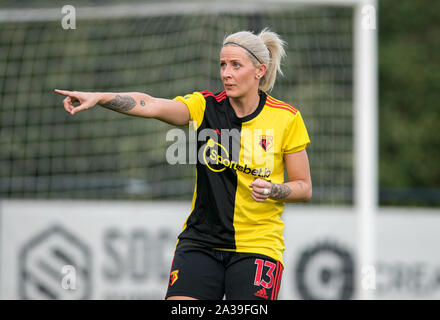 Hempstead Road, UK. 06 Okt, 2019. Emma Beckett von Watford FC Damen während der FA Frauen nationale Liga Süd Spiel zwischen FC Watford Damen und Oxford United Frauen an gaywood Park, Hempstead Road, England am 6. Oktober 2019. Foto von Andy Rowland. Credit: PRiME Media Images/Alamy leben Nachrichten Stockfoto