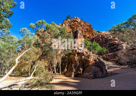 Emily Gap ist ein natürlicher Bruch innerhalb der East MacDonnell Ranges, im Northern Territory, Australien Stockfoto