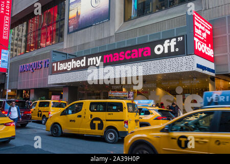 "Tootsie" Festzelt Zeichen im Marquis Theatre, Times Square, New York City, USA Stockfoto