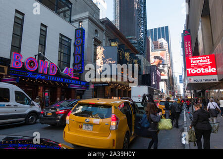 Theater Festzelte auf der 46. Straße in Times Square, New York City, USA Stockfoto