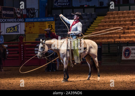 Szene aus Pawnee Bill's Wild West Show im Cowtown Coliseum im Stockyards District von Fort Worth, Texas Stockfoto