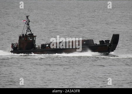 0204 (A6), ein lcvp Mk.5 von HMS Albion eingesetzt, vorbei an Gourock nach seiner Ankunft für Übung gemeinsame Krieger 19-2 Stockfoto