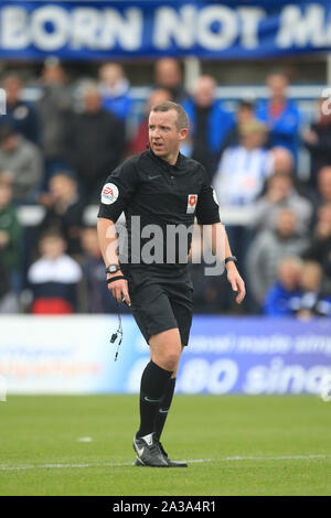 HARTLEPOOL, ENGLAND zum 5. Oktober. Schiedsrichter Steven Copeland während des Vanarama nationalen Liga Match zwischen Hartlepool United und Yeovil Town im Victoria Park, Hartlepool am Samstag, den 5. Oktober 2019. (Credit: Mark Fletcher | MI Nachrichten) das Fotografieren dürfen nur für Zeitung und/oder Zeitschrift redaktionelle Zwecke verwendet werden. Stockfoto