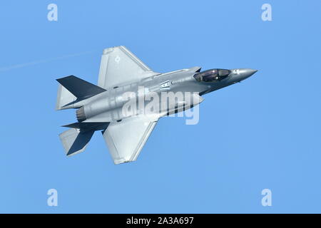 Us Air Force F-35 Lightning II Demo Team an der großen pazifischen Airshow in Huntington Beach, Kalifornien am 4. Oktober, 2019 Stockfoto