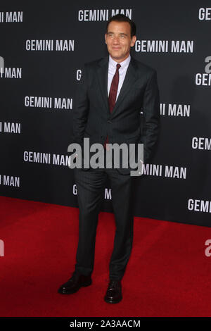 Hollywood, Ca. 6. Okt, 2019. Clive Owen an der Zwillinge-mann Premiere auf der TCL Chinese Theatre in Hollywood, Kalifornien am 6. Oktober 2019. Credit: Faye Sadou/Medien Punch/Alamy leben Nachrichten Stockfoto