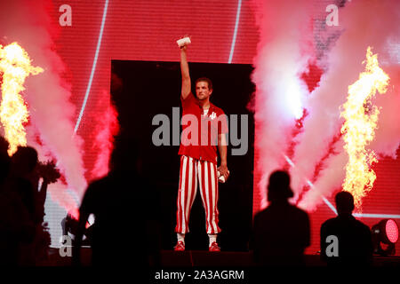 Bloomington, USA. 05 Okt, 2019. Der Indiana University Männer basketball Player, Joey Brunk auf der Bühne während Hoosier Hysterie. Die Hoosier Hysterie Veranstaltung offiziell aus der basketballsaison an der Indiana Universität, dessen Mannschaft fünf nationale Abteilung 1 NCAA Basketball Titel gewonnen hat. Credit: SOPA Images Limited/Alamy leben Nachrichten Stockfoto