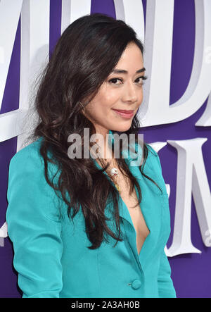 CENTURY CITY, CA - Oktober 06: Aimee Garcia besucht die Premiere von MGM "Die Addams Family" am Westfield Century City AMC am Oktober 06, 2019 in Los Angeles, Kalifornien. Stockfoto