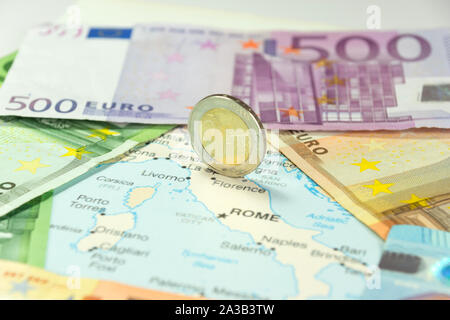 Karte von Italien und Euro Geld Stockfoto