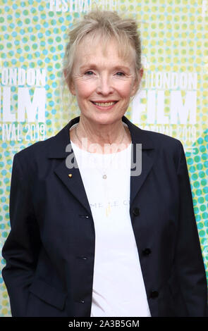 Lindsay Duncan besucht Die BFI 63 London Film Festival UK Premiere von 'Blackbird' am Bahndamm Garten Kino in London statt. Stockfoto