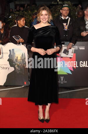 London, Großbritannien. 06 Okt, 2019. Greta Gerwig besucht Die BFI 63 London Film Festival Mayfair Hotel Gala Screening von "Ehe Story' im Odeon Luxe, Leicester Square in London statt. Credit: SOPA Images Limited/Alamy leben Nachrichten Stockfoto