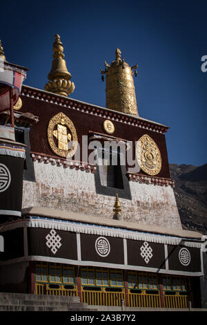 Das Drepung Kloster wurde 1416 N.CHR. gegründet und war das größte Kloster in Tibet, Gehäuse bis zu 10.000 Mönche auf einmal. In der Nähe von Lhasa. Stockfoto