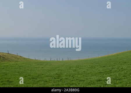 Les Falaises entre le Saint-Pierre et Mers-les-Bains, chemins de randonnée avec vue sur la Mer, La Baie de Somme, Ault, Onival, Cayeux-sur-Mer Stockfoto