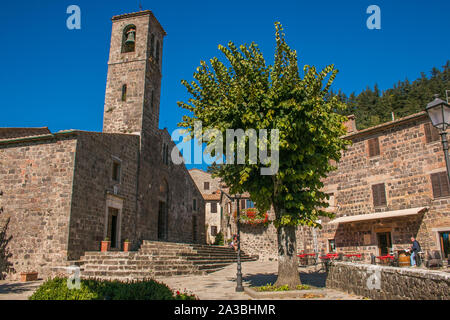 Livorno, Italien - 4. OKTOBER 2019: Alten platz in der mittelalterlichen Stadt Livorno, Toskana, Italien Stockfoto