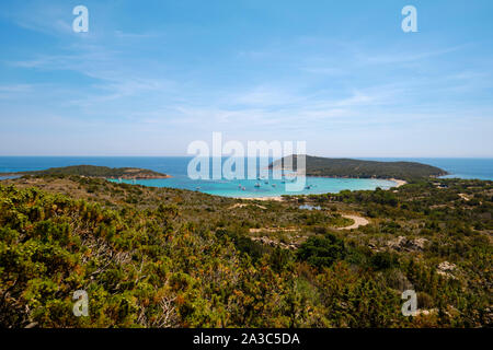 Die Bucht von Rondinara ein natürlich geschützten Bucht mit einem weißen Sandstrand in der Nähe von Bonifacio, Corse-du-Sud, Korsika, Frankreich Stockfoto