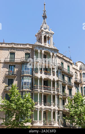 Barcelona, Passeig de Gracia, Eckhaus Stockfoto