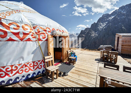 Restaurant von Jurte nomadischen Haus am Ski Resort Shymbulak in Almaty, Kasachstan Stockfoto