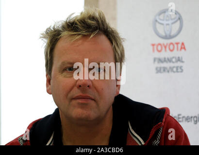 Köln, Deutschland. 07 Okt, 2019. Mirko Bäumer, Sänger der Band Bläck Fööss. Die Bläck Fööss ihr 50-jähriges Jubiläum im nächsten Jahr feiern. Credit: Oliver Berg/dpa/Alamy leben Nachrichten Stockfoto