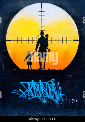 Graffiti an den Wänden in und um Brick Lane im Londoner East End. Stockfoto