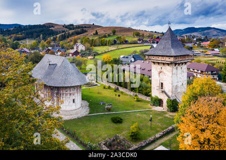 Das Kloster Humor, Rumänien. Eines der rumänisch-orthodoxen Klöster Südbukowina. Stockfoto