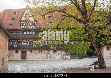 Romantische Alte Hofhaltung (Alter Hof), eine ehemalige Residenz der Bischöfe jetzt Historische Museum, Altstadt, Bayern, Deutschland, Europa. Bamberg i Stockfoto