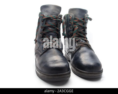 Schwarz Leder Schuhe isoliert auf weißem Hintergrund Stockfoto