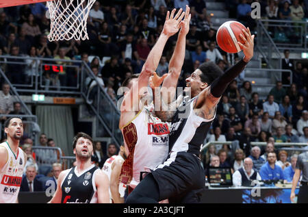 Julian Gamble, Virtus Bologna, während segafredo Segafredo Virtus Bologna Vs Umana Reyer Venezia, Bologna, Italien, 06 Okt 2019, Basketball Italienisch B Stockfoto