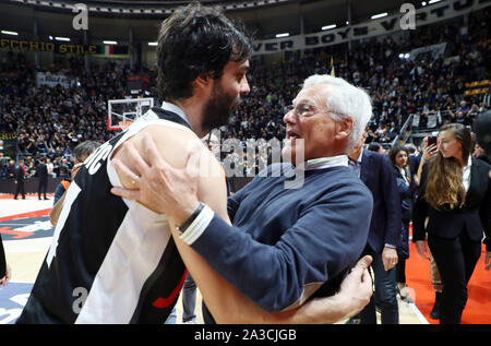 Milos teodosic, Virtus Bologna, segafredo und Massimo Zanetti, Patron von Virtus Bologna, während segafredo Segafredo Virtus Bologna Vs Umana Reyer Stockfoto