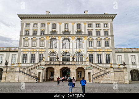 München, Deutschland. 6. August 2019. Schloss Nymphenburg war einst die Sommerresidenz der Kurfürsten und Könige von Bayern Stockfoto