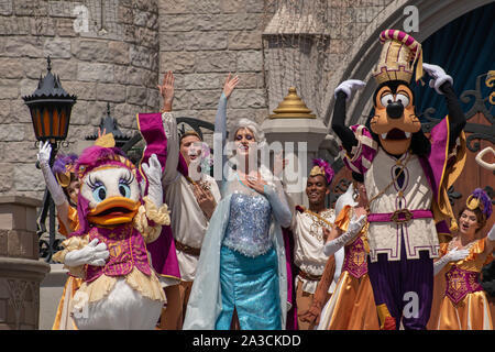 Orlando, Florida. September 25, 2019. Mickeys Royal Freundschaft Faire-Show auf Cinderella Schloss in Magic Kingdom Stockfoto