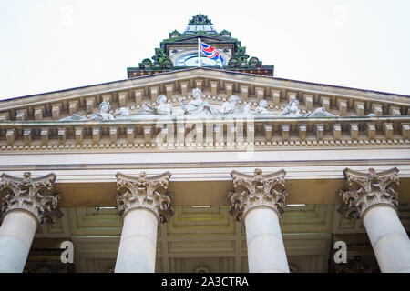 Bolton Rathaus Wecker und Lions Stockfoto