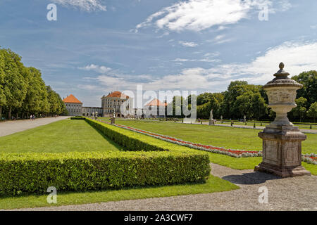 München, Deutschland. 6. August 2019. Schloss Nymphenburg war einst die Sommerresidenz der Kurfürsten und Könige von Bayern Stockfoto