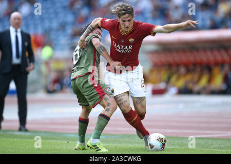 Rom, Italien. 06 Okt, 2019. NicoloÕ Zaniolo der Roma in der Serie A Match zwischen Roma und Cagliari im Stadio Olimpico, Rom, Italien Am 6. Oktober 2019. Foto von Luca Pagliaricci. Nur die redaktionelle Nutzung, eine Lizenz für die gewerbliche Nutzung erforderlich. Keine Verwendung in Wetten, Spiele oder einer einzelnen Verein/Liga/player Publikationen. Credit: UK Sport Pics Ltd/Alamy leben Nachrichten Stockfoto