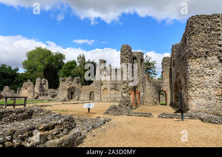 Auch Wolvesey wolvesey Schloss, Palast oder der alte Bischofspalast, Burgruinen im Sonnenschein, Winchester, Hampshire, England Stockfoto