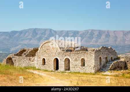 Ruine der Zitadelle von Berat Schloss in der UNESCO Weltkulturerbe Stadt Berat, Kalaja, Albanien Stockfoto