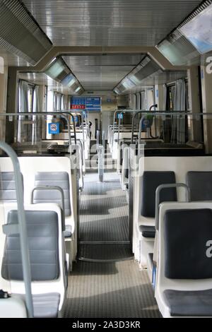 Tren de la Costa. Ein Trainer der Light Rail Linie Tren de la Costa. Stockfoto