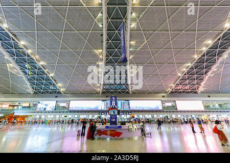 Chengdu, China - September 22, 2019: Terminal 2 am Flughafen Chengdu (CTU) in China. Stockfoto