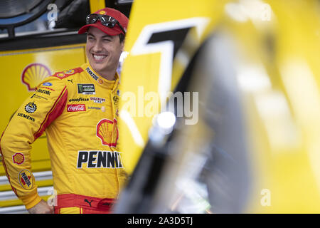 Concord, North Carolina, USA. 28 Sep, 2019. Joey Logano (22) macht sich bereit für die Bank von Amerika ROVAL 400 bei Charlotte Motor Speedway in Concord, North Carolina zu üben. (Bild: © Stephen A. Arce/ASP) Stockfoto