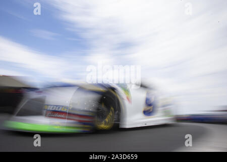 Concord, North Carolina, USA. 28 Sep, 2019. Chase Elliott (9) bereitet sich auf die Bank von Amerika ROVAL 400 bei Charlotte Motor Speedway in Concord, North Carolina zu üben. (Bild: © Stephen A. Arce/ASP) Stockfoto