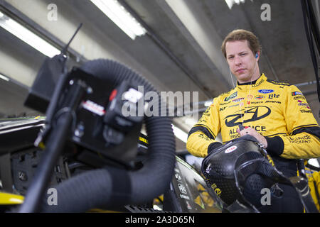 Concord, North Carolina, USA. 28 Sep, 2019. Brad Keselowski (2) bereitet sich auf die Bank von Amerika ROVAL 400 bei Charlotte Motor Speedway in Concord, North Carolina zu üben. (Bild: © Stephen A. Arce/ASP) Stockfoto