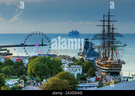 Boote in den Hafen von Warnemünde, Rostopck, in Deutschland, in Europa. Stockfoto