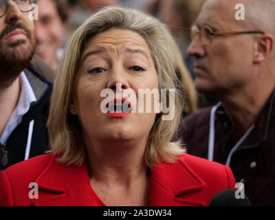 Ludovine de la Rochère, Präsident der Manif pour Tous, sorgt sich Anti-PMA Demonstration in Paris, Frankreich Stockfoto