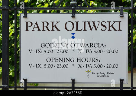 Danzig, Pommern, Polen - 19. Juni 2019: Informationen Vorstand der Park Oliwski von Oliwa in Danzig - Polen. Stockfoto