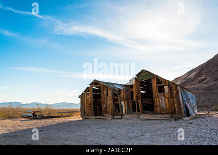 Verlassenes Haus in der Geisterstadt Rhyolith in der Nähe von Death Valley Stockfoto