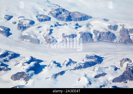 Luftbild des malerischen grönländischen Gletscher und Eisberge Stockfoto