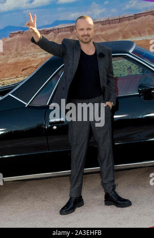 Westwood, Ca. 7 Okt, 2019. Aaron Paul bei der Premiere von El Camino: Breaking Bad Film im Regency Dorf in Westwood, Kalifornien am 7. Oktober 2019. Credit: Tony Forte/Medien Punch/Alamy leben Nachrichten Stockfoto