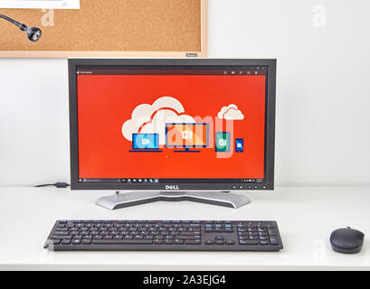 MONTREAL, KANADA - 8. MÄRZ 2016 - Microsoft Office 365 auf einem Bildschirm der Desktop. Stockfoto
