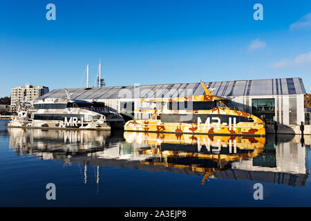 Hobart Australien/die Mona Roma Schnellfähren alongdide der Brooke Street Pier, Hobart Tasmanien. Die Mona Roma MR-1 & MR-2 Katamaran Fähren günstig tra Stockfoto