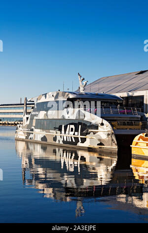 Hobart Australien/die Mona Roma Schnellfähren alongdide der Brooke Street Pier, Hobart Tasmanien. Die Mona Roma MR-1 & MR-2 Katamaran Fähren günstig tra Stockfoto