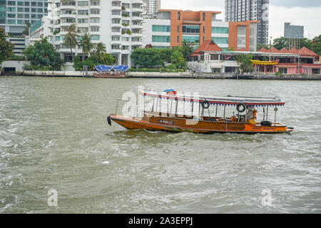 Blick von Mekhala Pier Wat Yannawa Tempel. Stockfoto