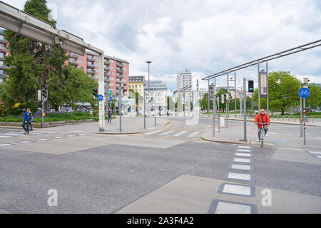 Wien, ÖSTERREICH - ca. Mai 2019: Wiener Städtische Landschaft Tagsüber. Stockfoto